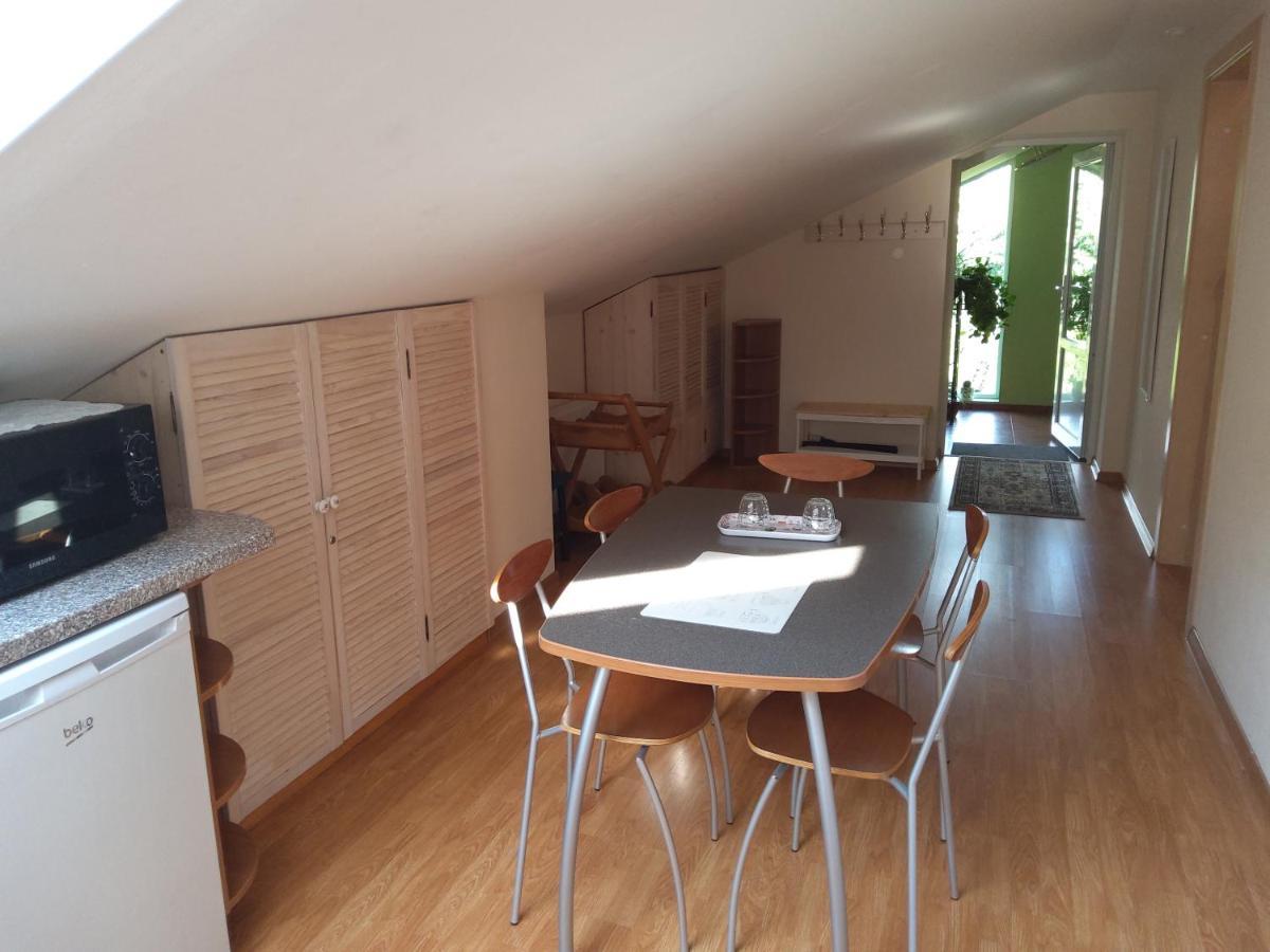 Apartamentai Geguciu Gatveje ไคลเพดา ภายนอก รูปภาพ