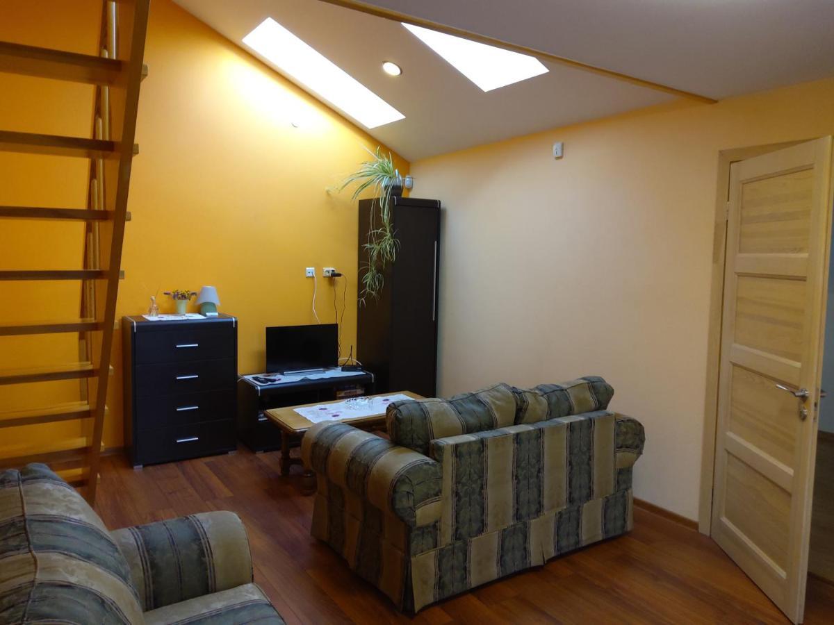 Apartamentai Geguciu Gatveje ไคลเพดา ภายนอก รูปภาพ